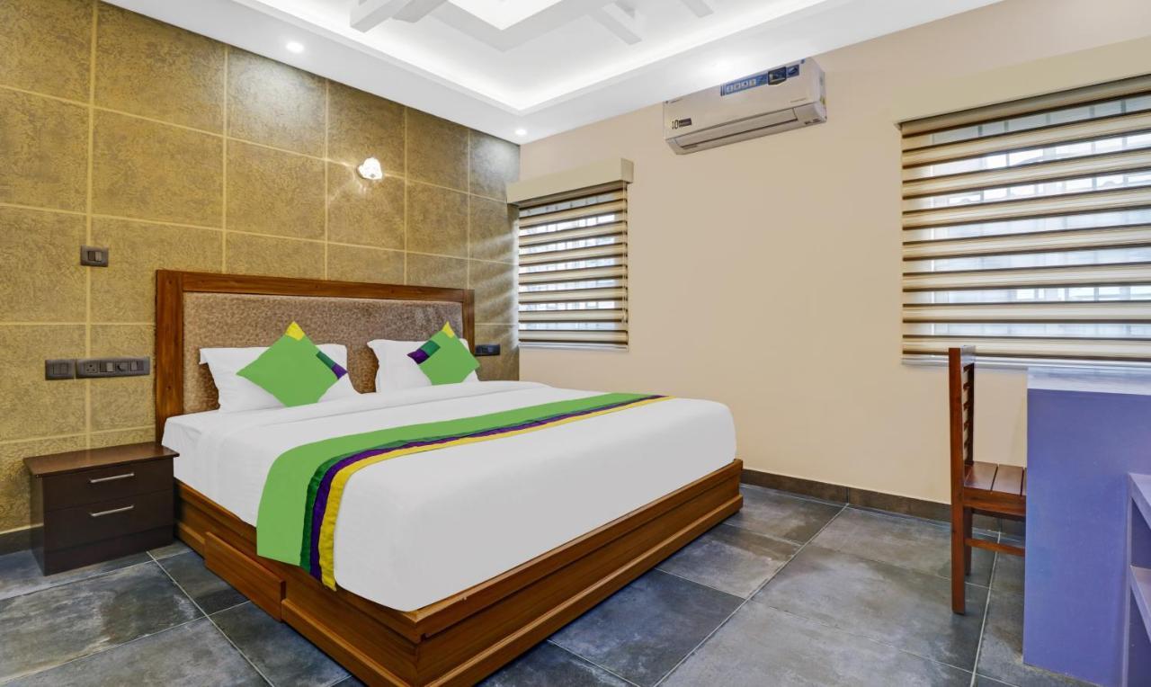 Treebo Pushpak Service Apartment Kochi Exterior foto
