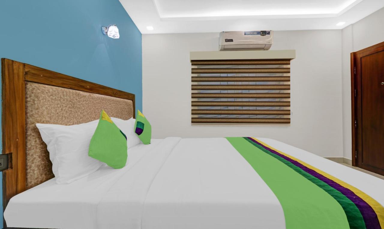 Treebo Pushpak Service Apartment Kochi Exterior foto